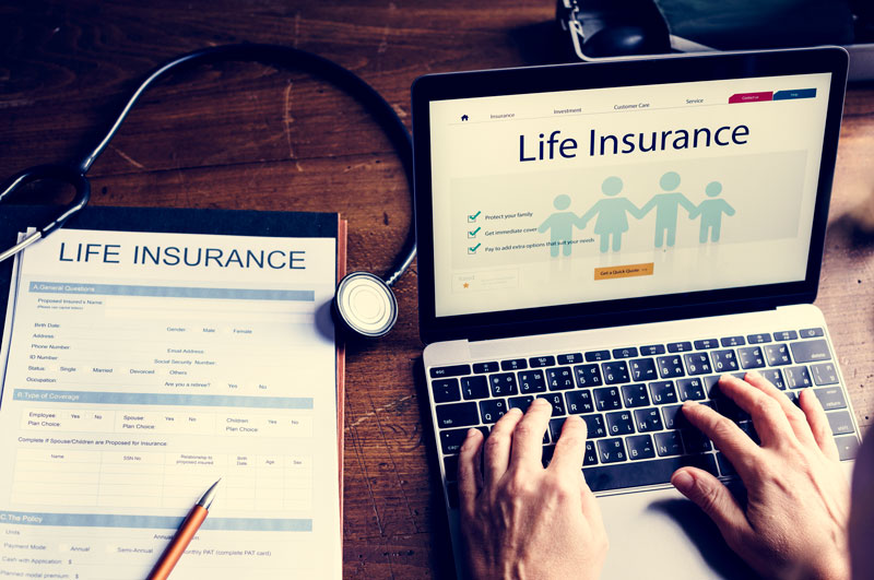 Choosing a whole and term life insurance