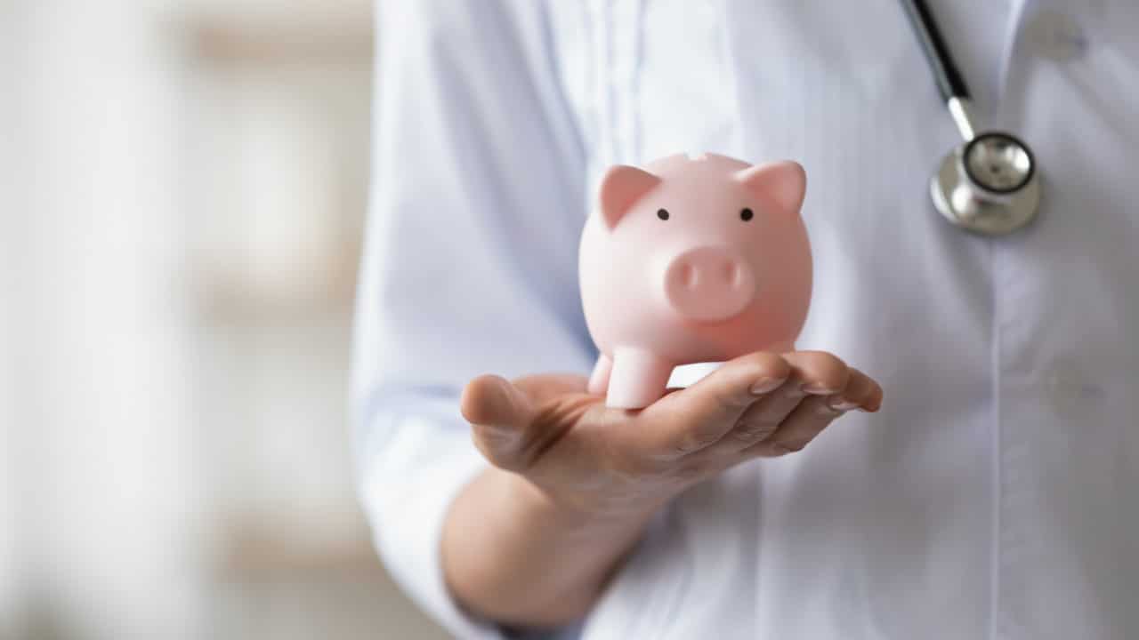 Early Retirement and Federal Employee Healthcare Benefits Minerva